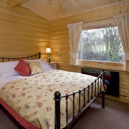 Cherbridge Lodges - Riverside Lodges, Short Lets Oxford Exteriér fotografie