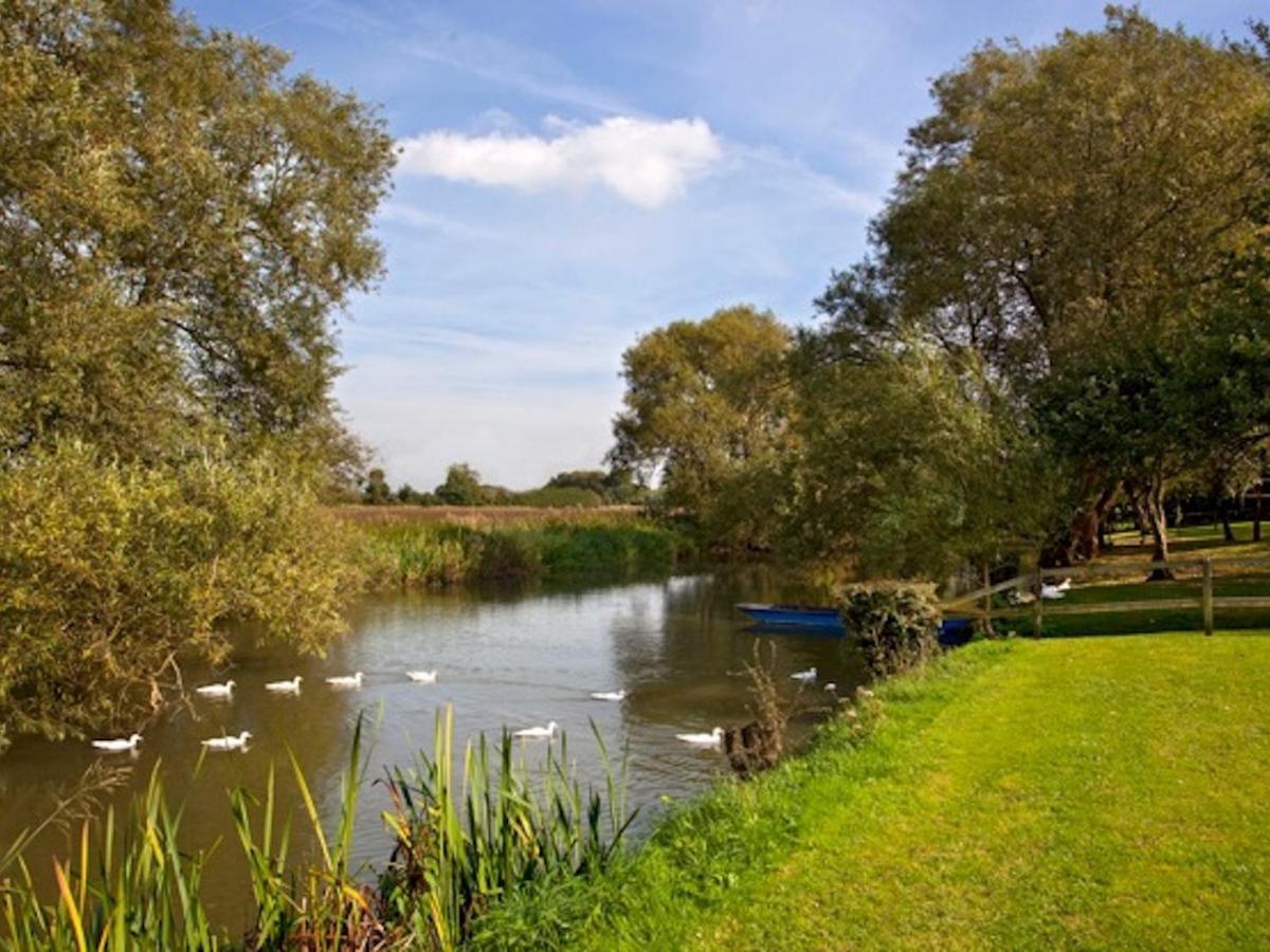 Cherbridge Lodges - Riverside Lodges, Short Lets Oxford Exteriér fotografie